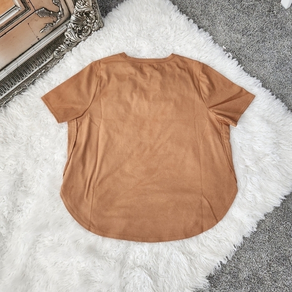Forever 21 + Knit Top Tee Camel. Size 0X. New. - Picture 3 of 8